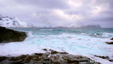海中挪威峡湾雪